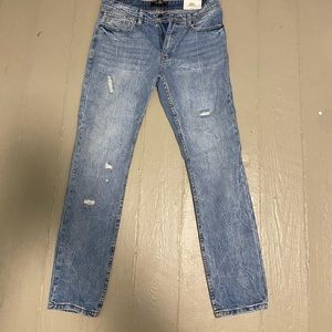 Forever 21 Mid rise slim taper blue jeans